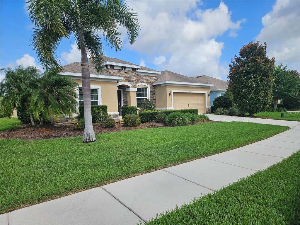 Photo of 924 Buttercup Glen, Bradenton, FL 34212 (MLS # A4696105)