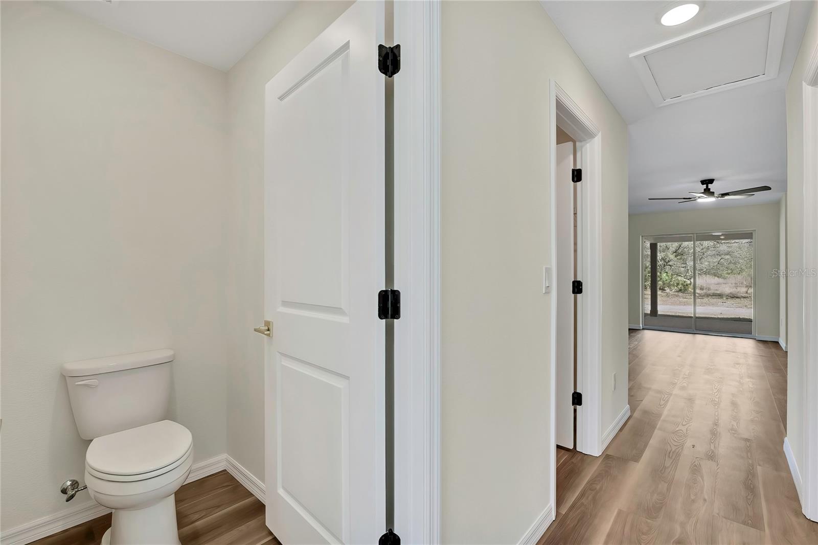 CRYSTAL MANOR UNIT 02 - Residential