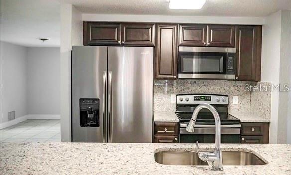 SOUTH VENICE - Residential Lease