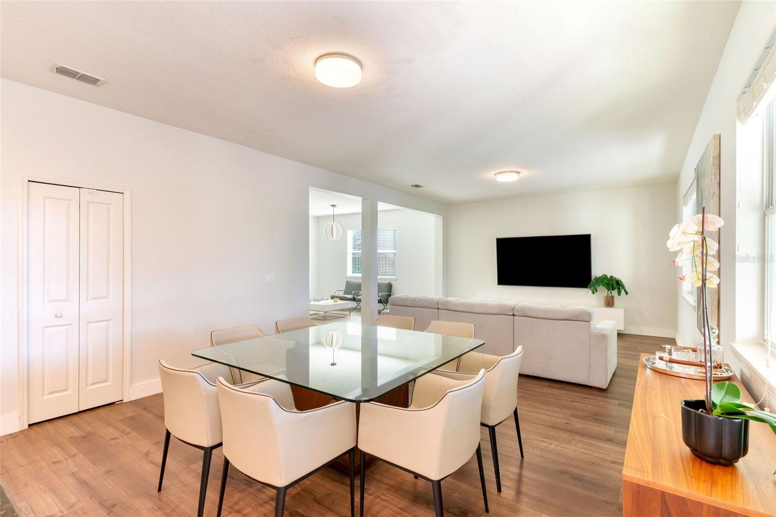 MABEL BRIDGE - Residential Lease