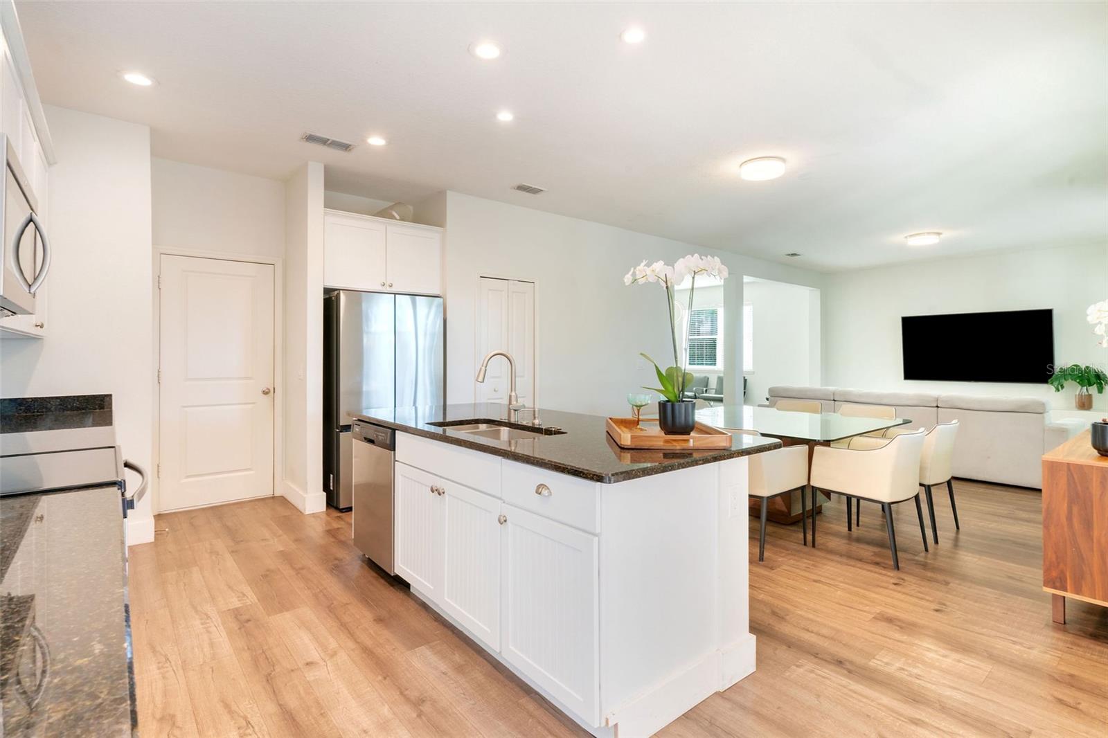 MABEL BRIDGE - Residential Lease