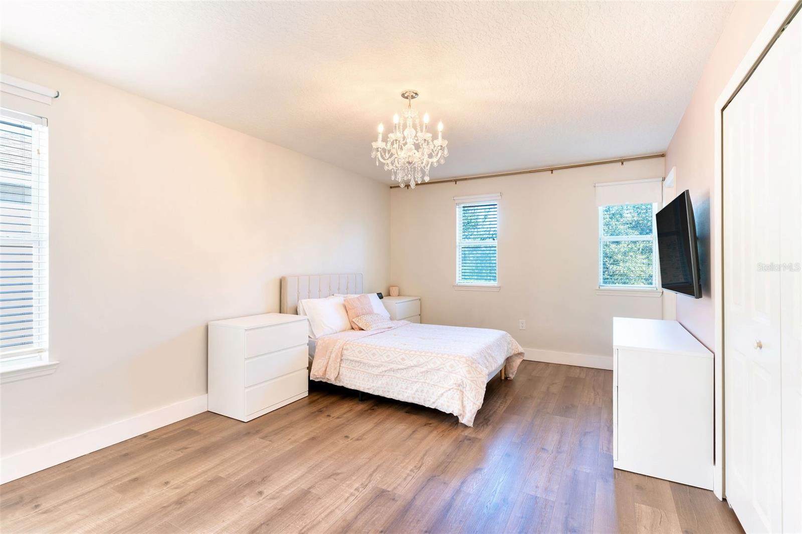 MABEL BRIDGE - Residential Lease