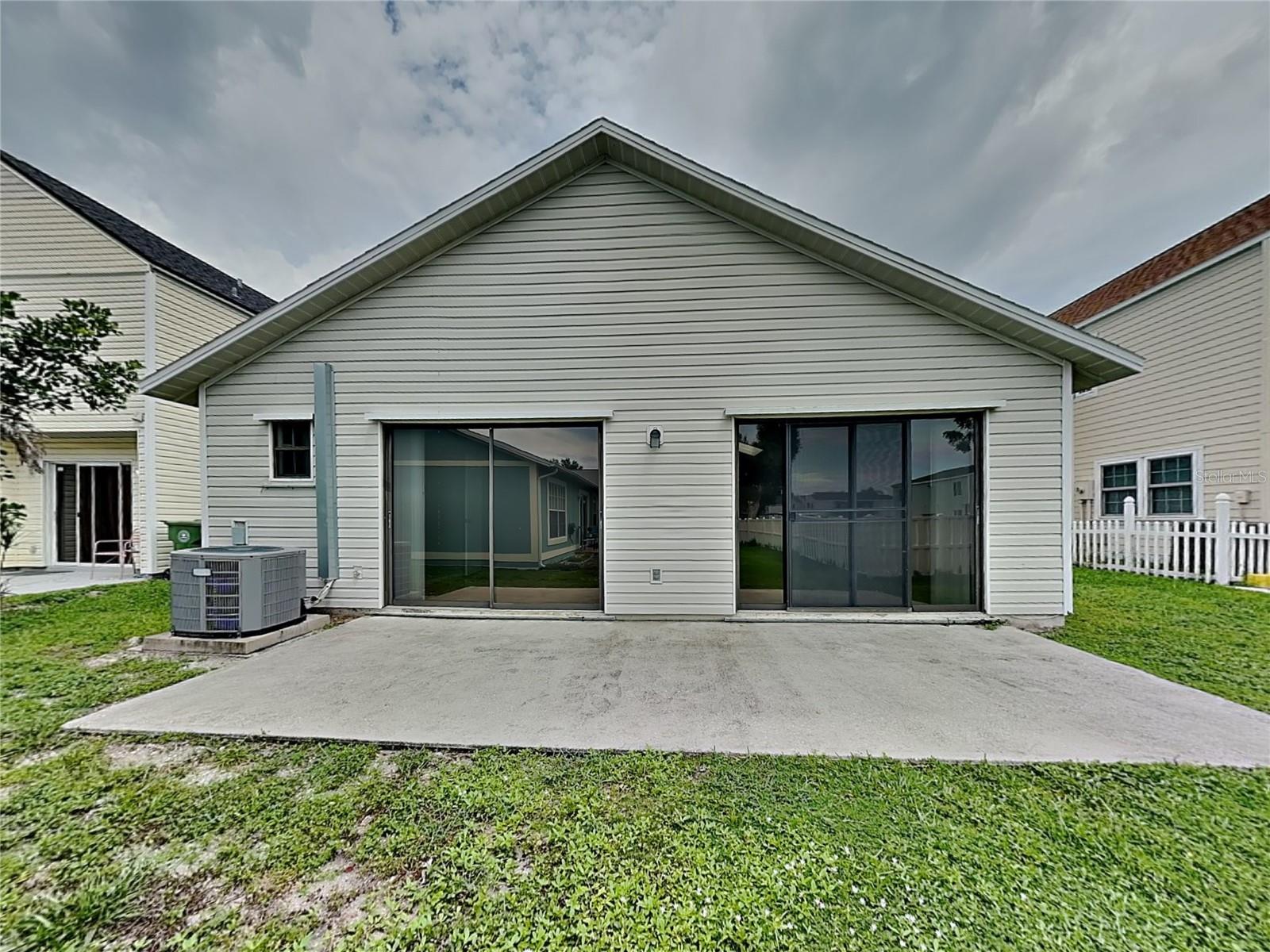 THE VILLAGES OF LAKESIDE SOUTH PH I REV - Residential Lease