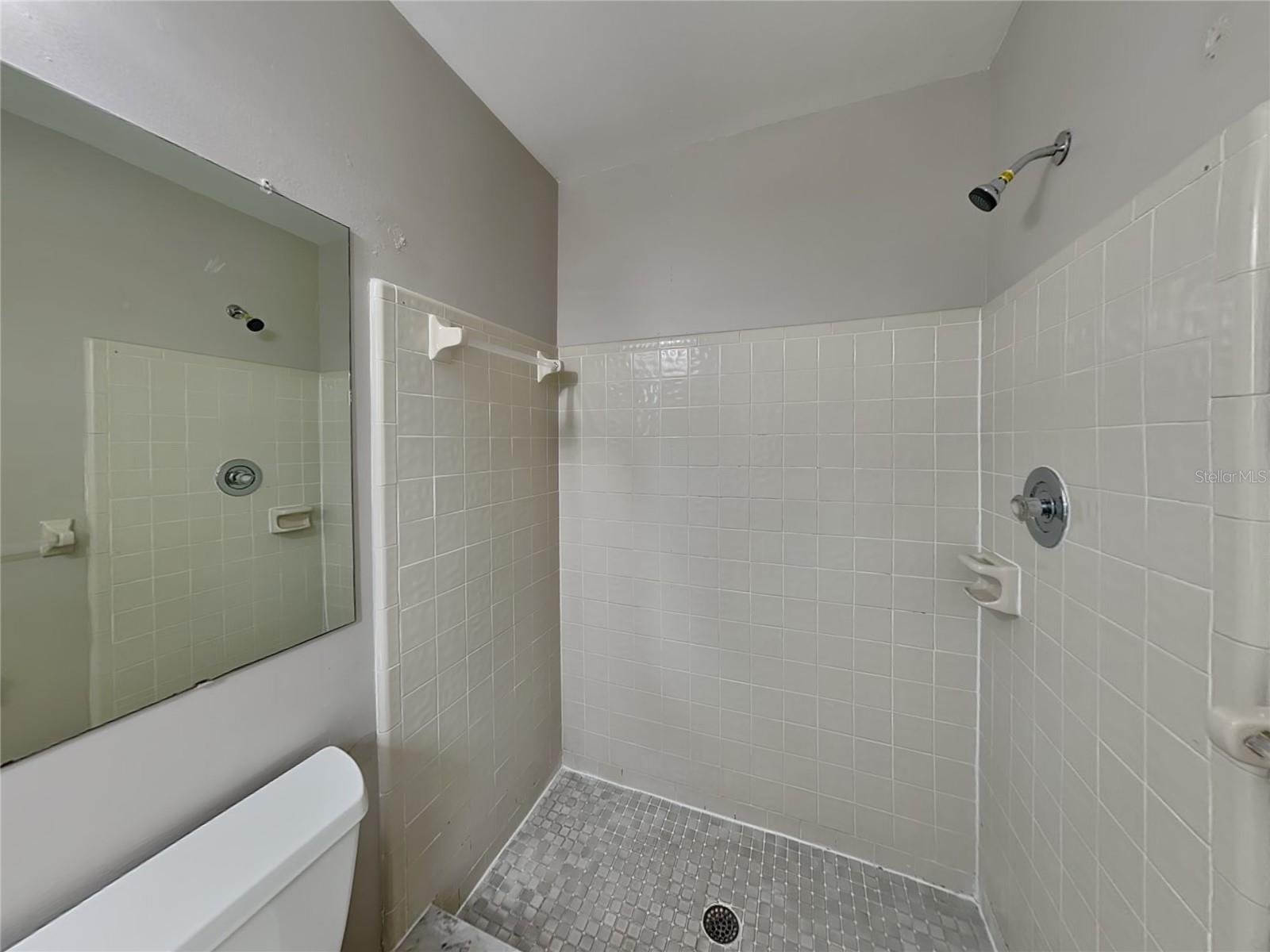 THE VILLAGES OF LAKESIDE SOUTH PH I REV - Residential Lease