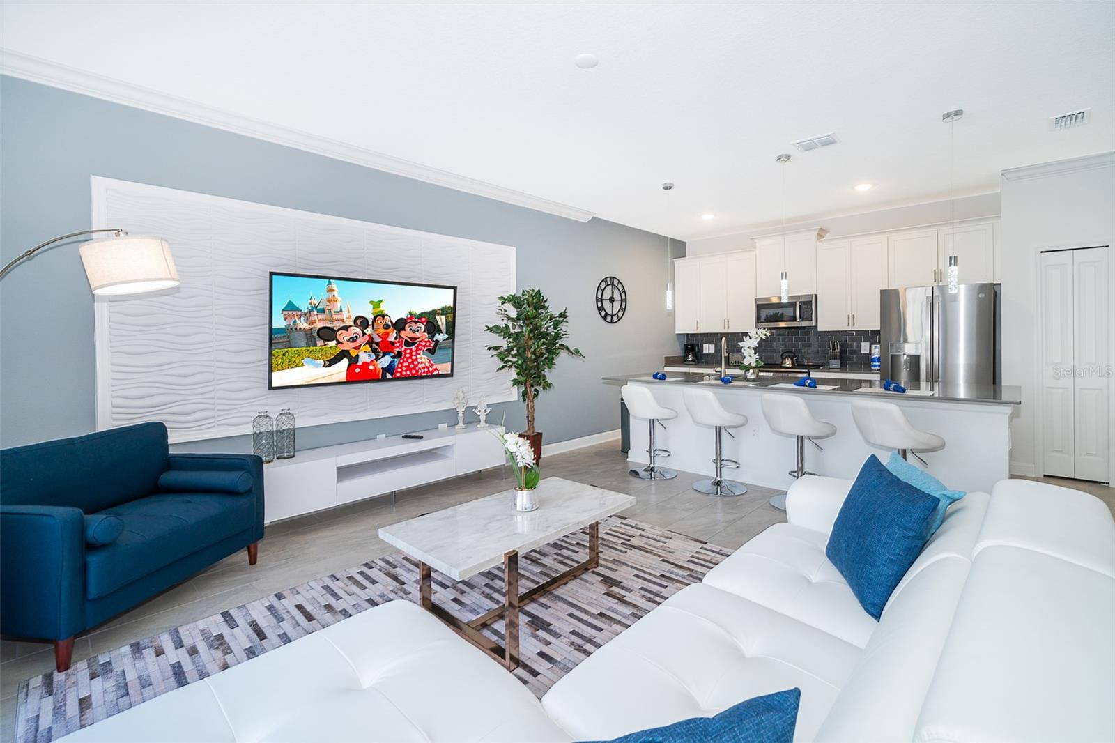 CHAMPIONS GATE - Residential Lease