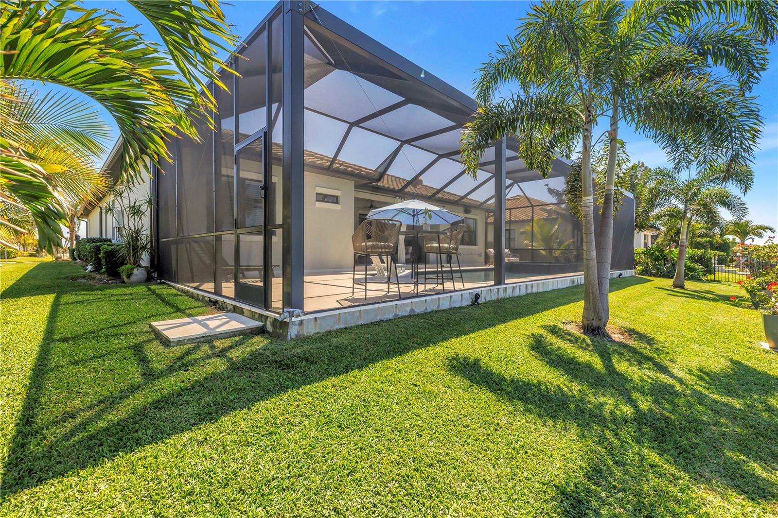 1015700; SANCTUARY COVE - Residential