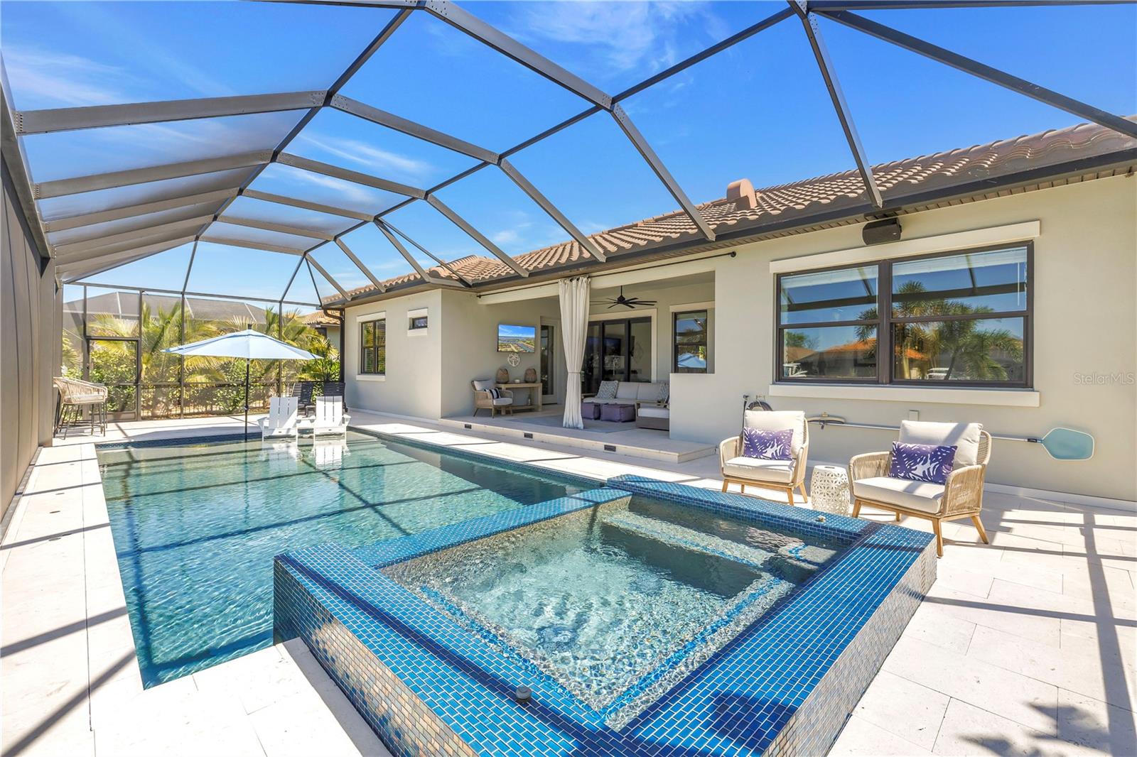 1015700; SANCTUARY COVE - Residential