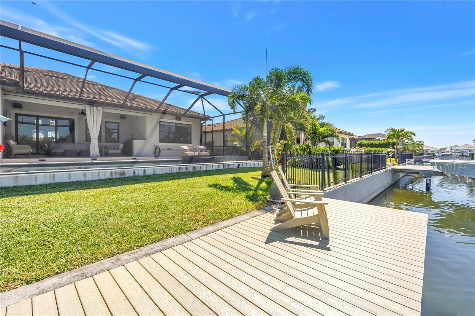 1015700; SANCTUARY COVE - Residential