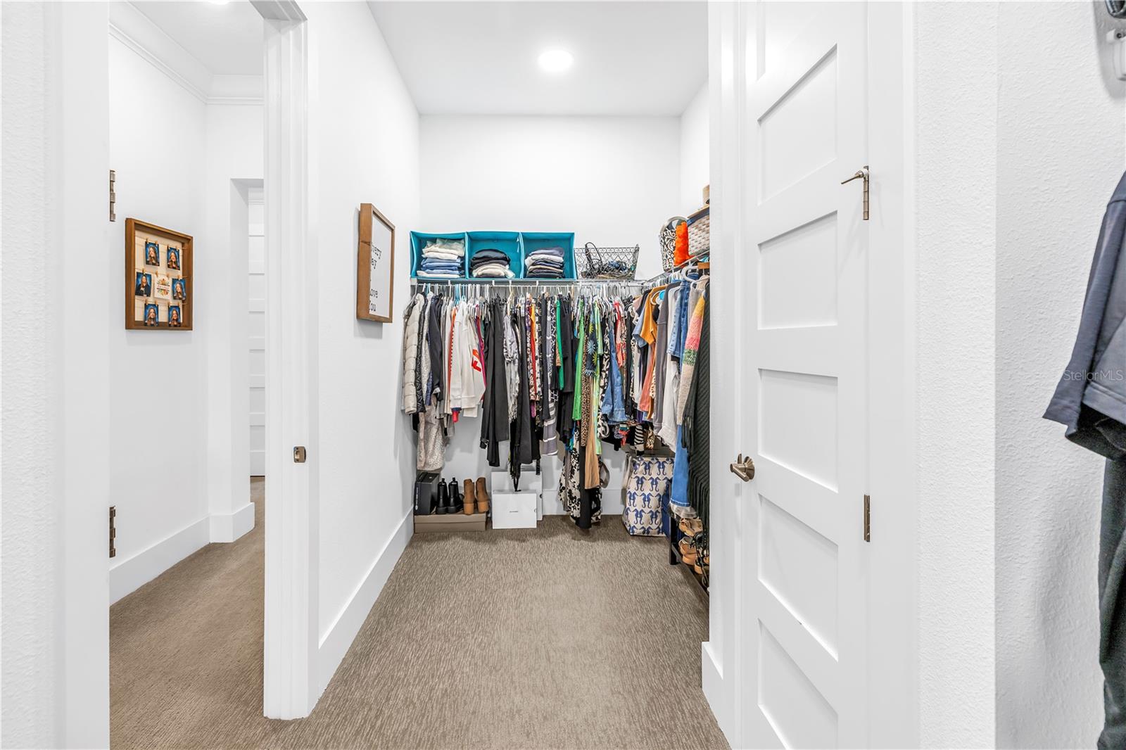 1015700; SANCTUARY COVE - Residential