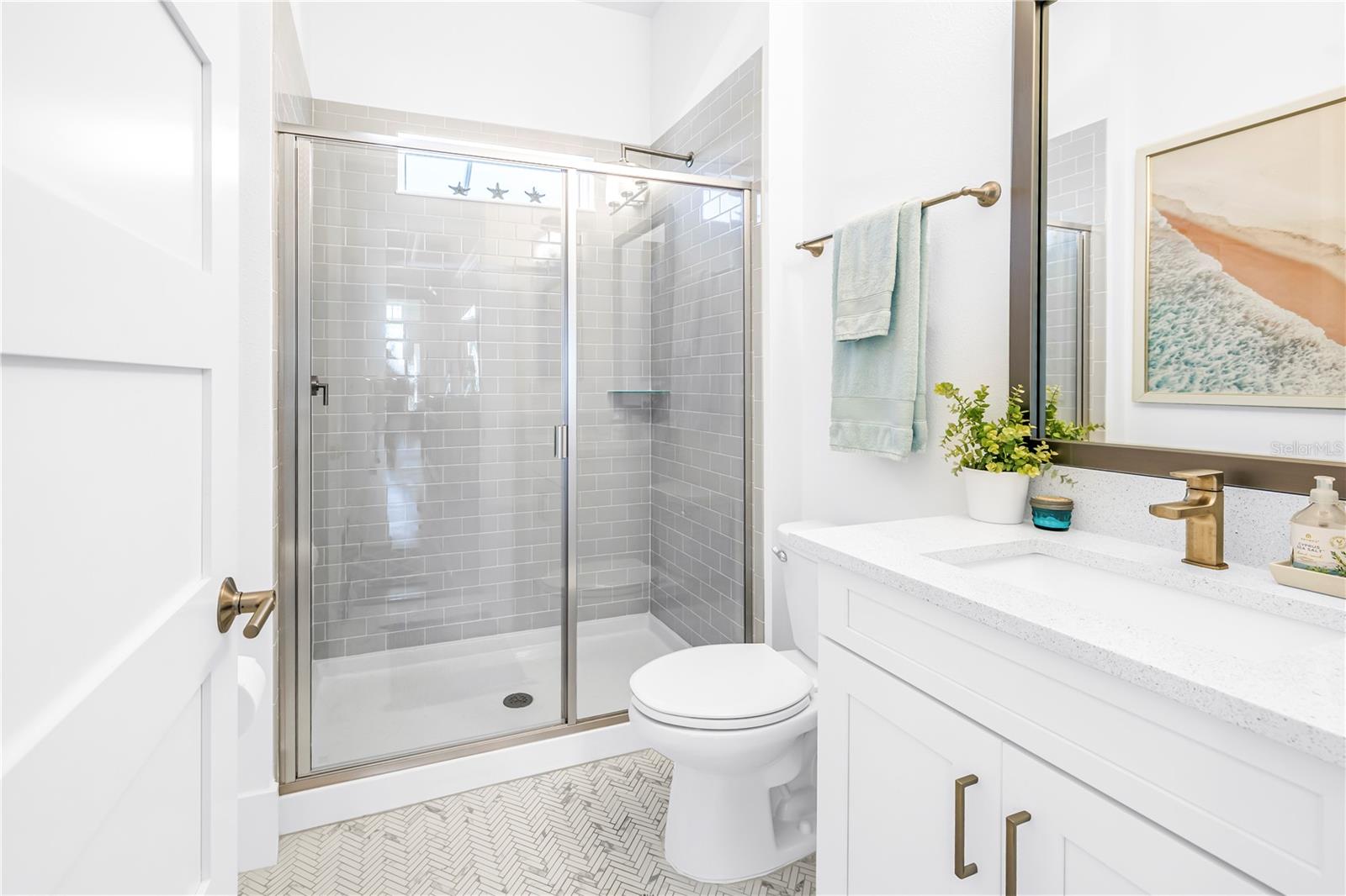 1015700; SANCTUARY COVE - Residential