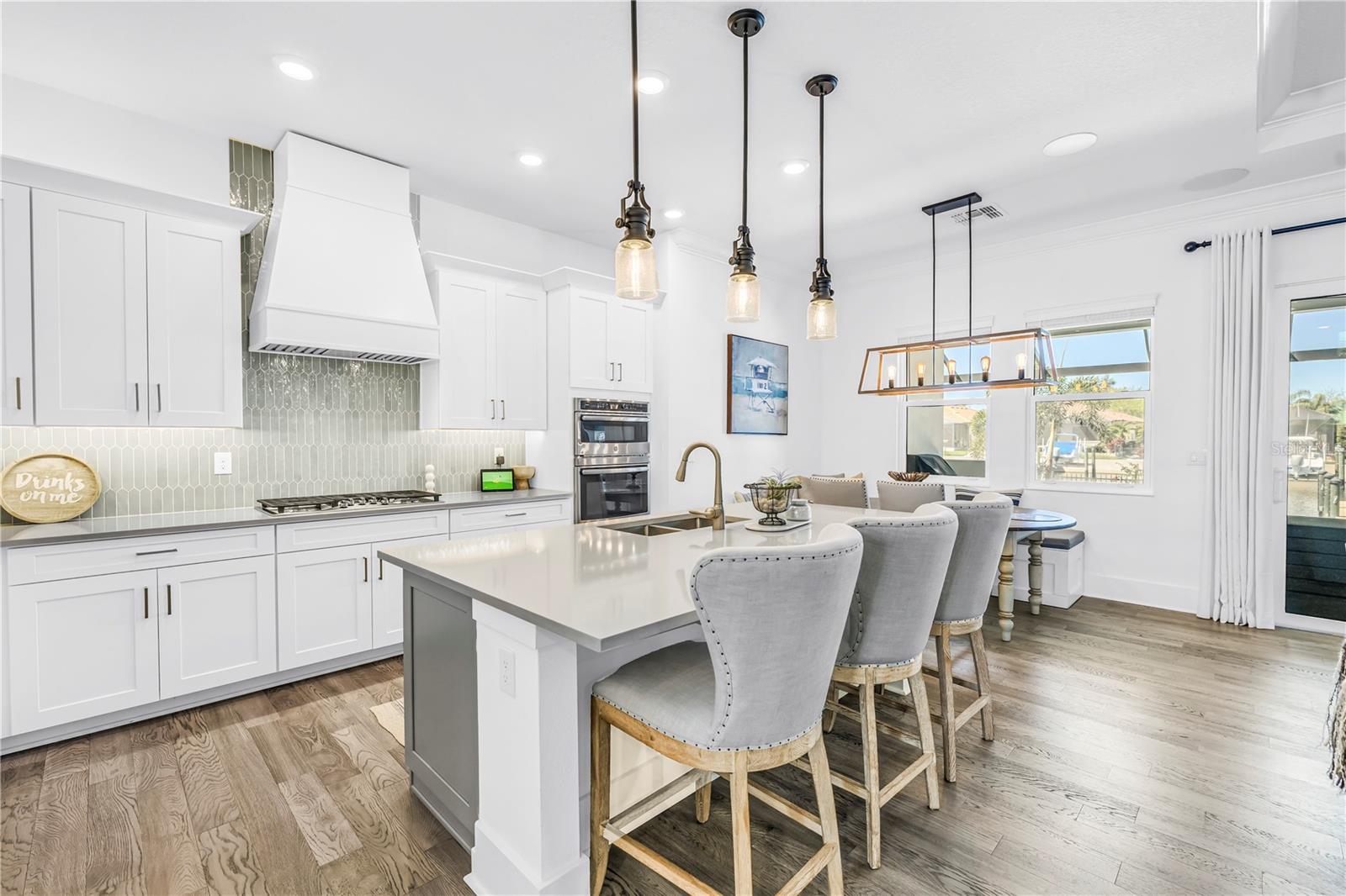 1015700; SANCTUARY COVE - Residential