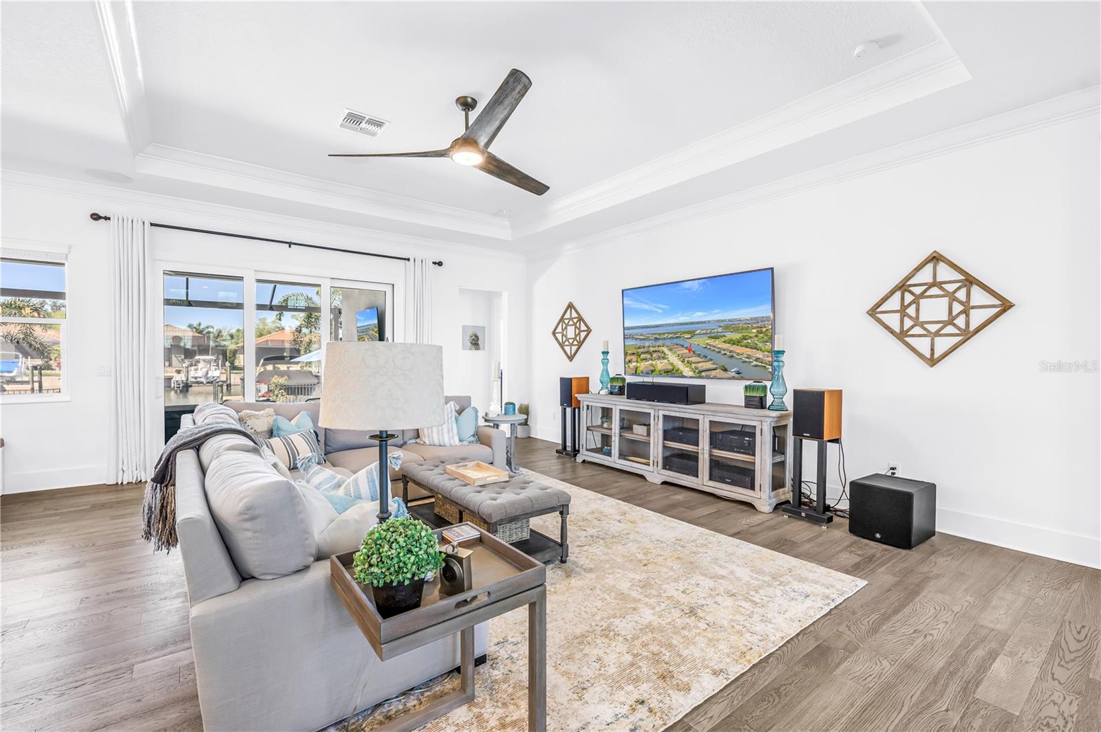 1015700; SANCTUARY COVE - Residential