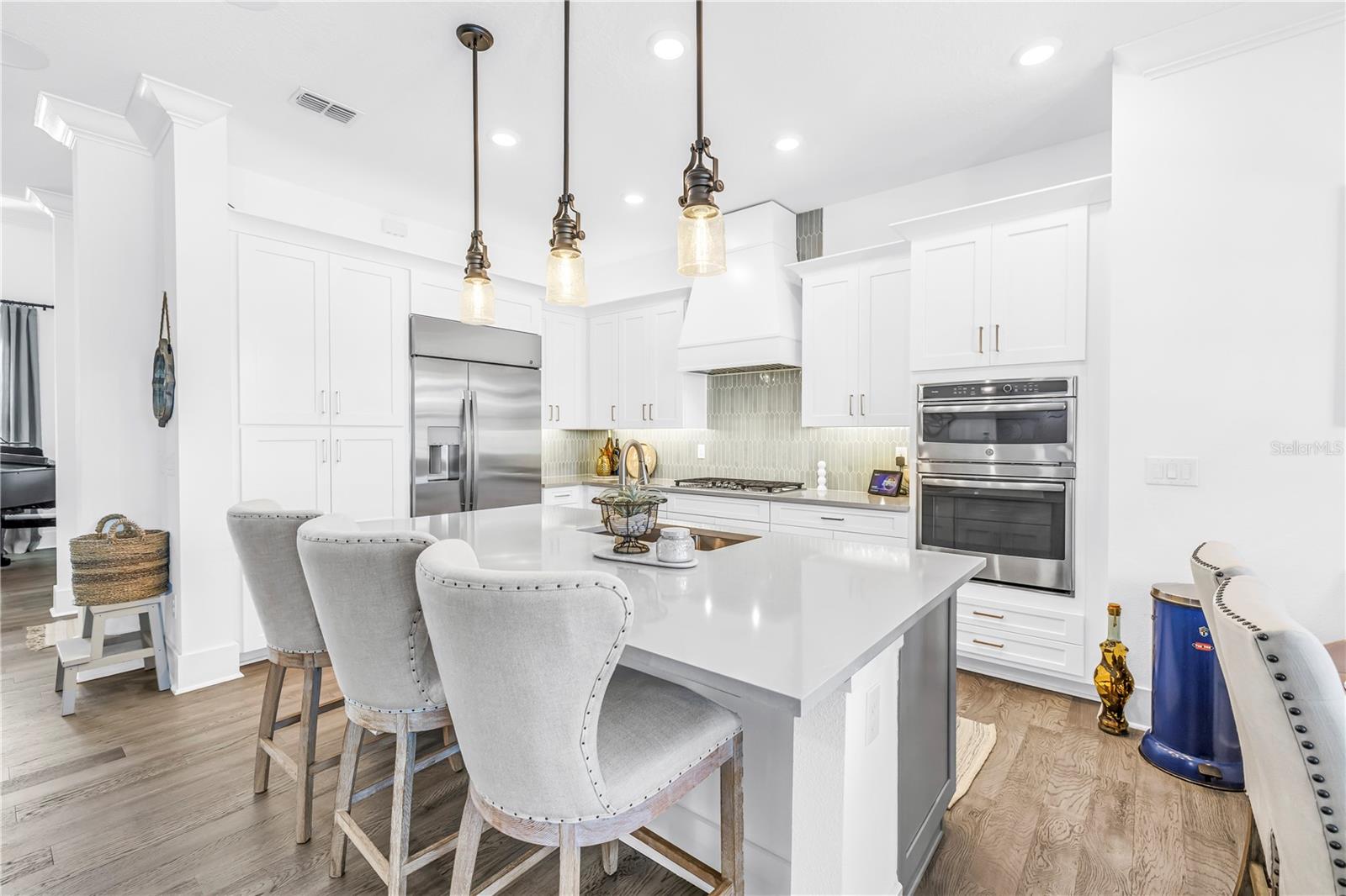 1015700; SANCTUARY COVE - Residential