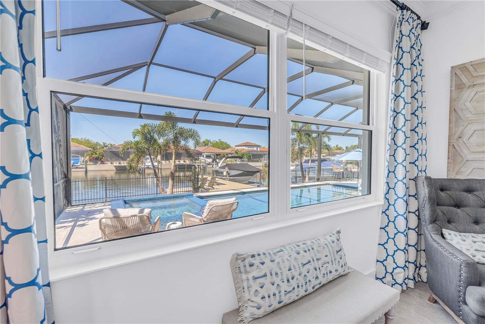 1015700; SANCTUARY COVE - Residential