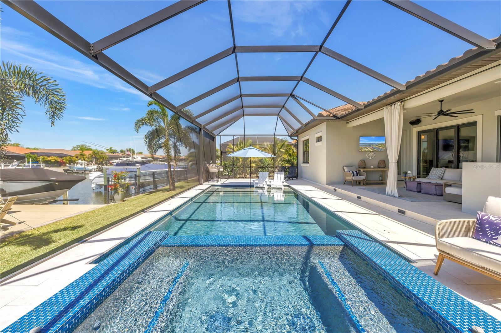 1015700; SANCTUARY COVE - Residential