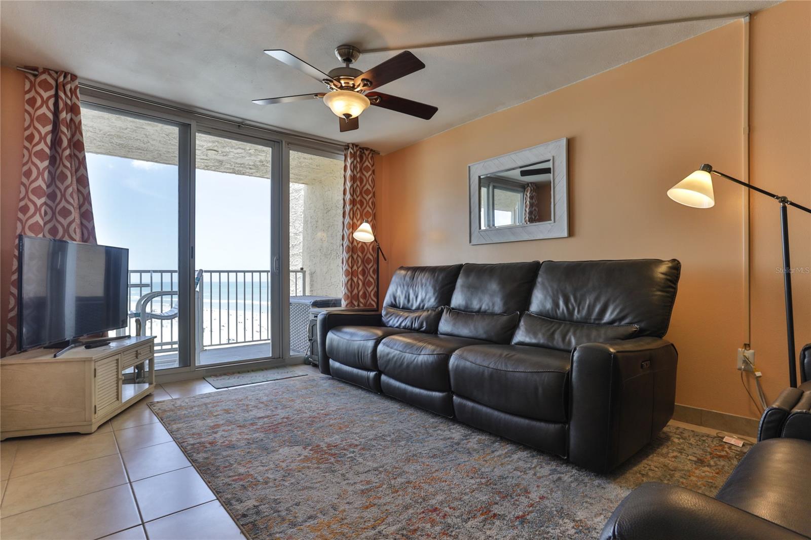 Oceania Plaza Condo - Residential