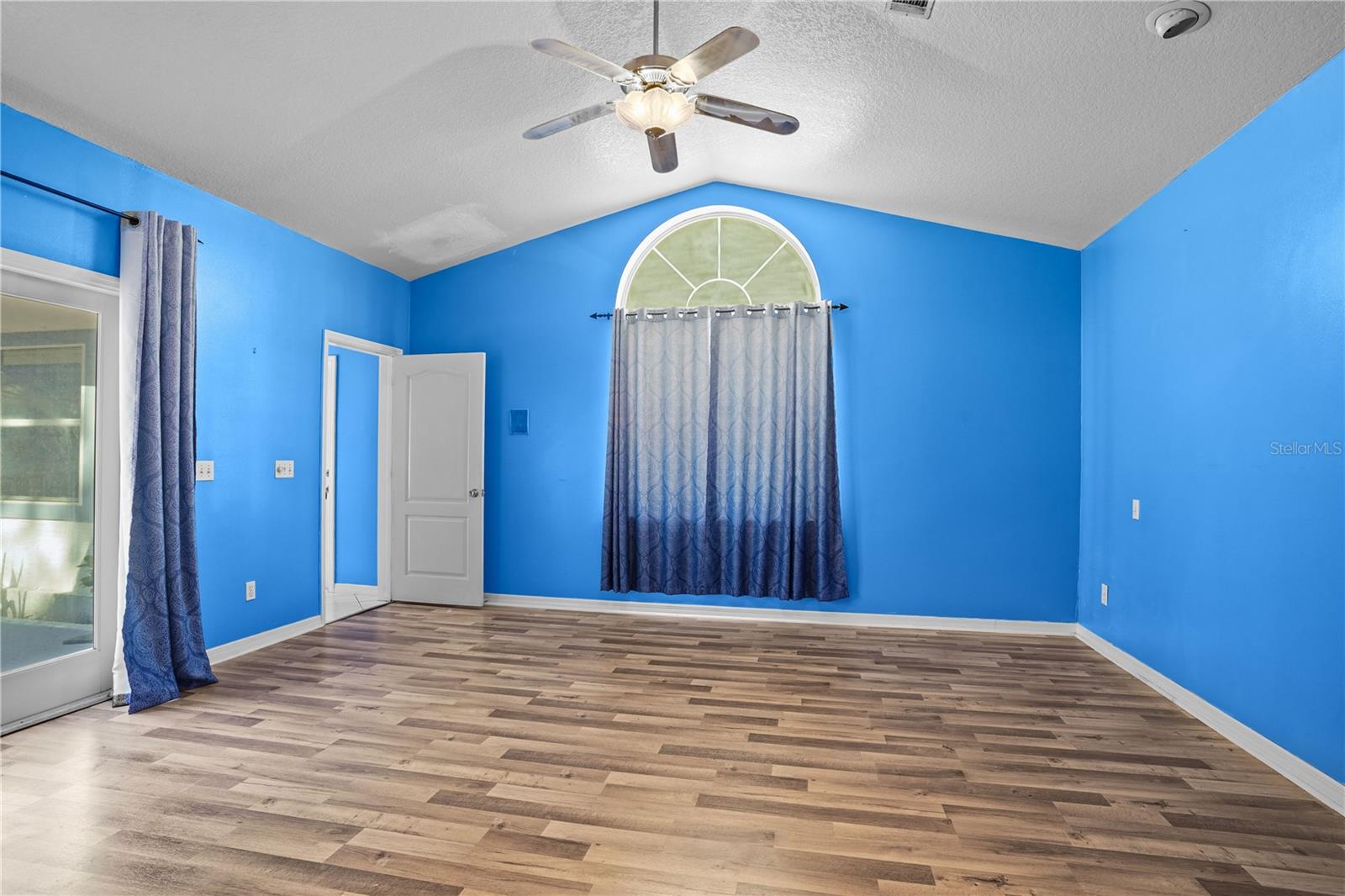 ERROL ESTATE - Residential