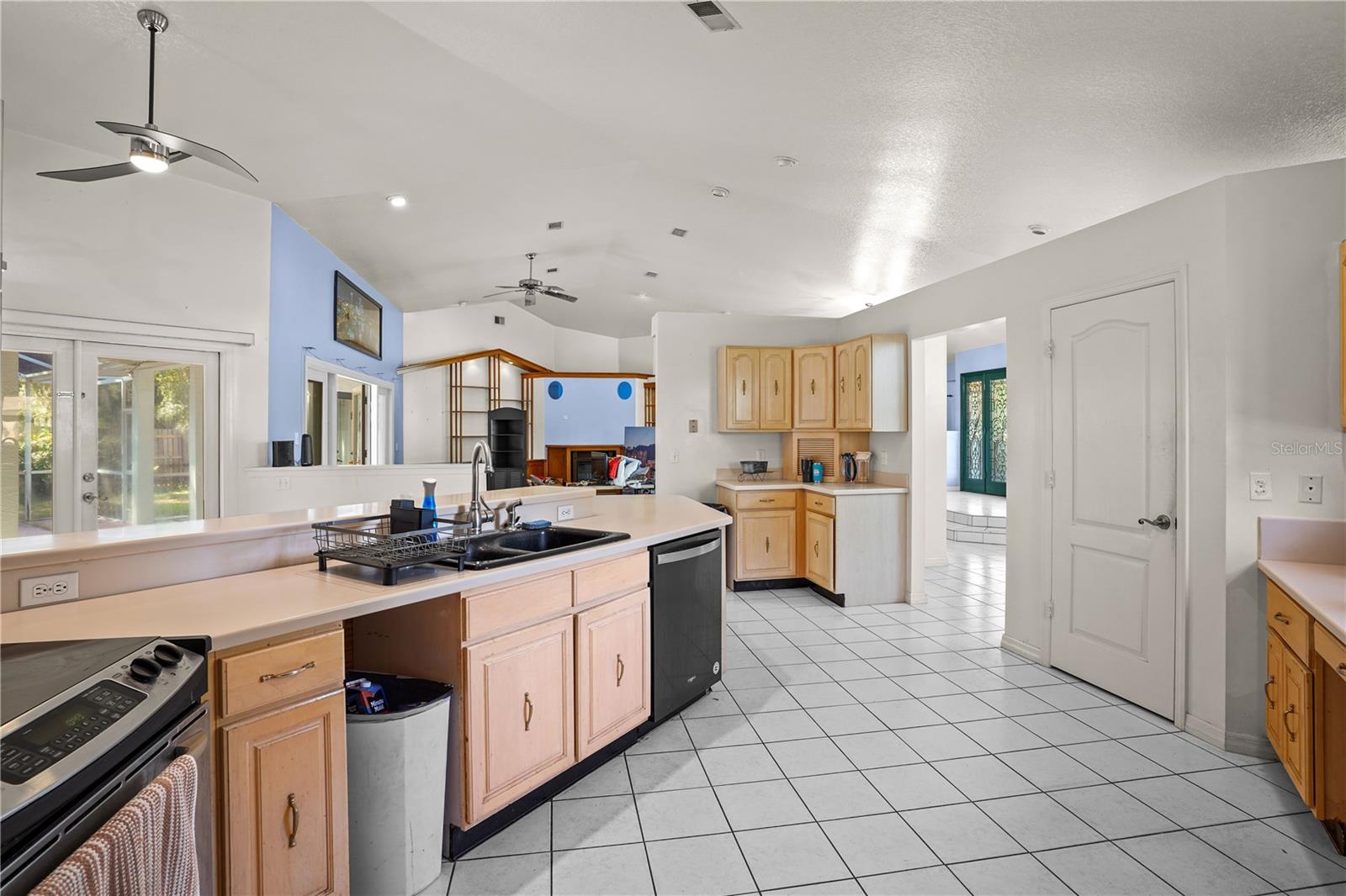 ERROL ESTATE - Residential