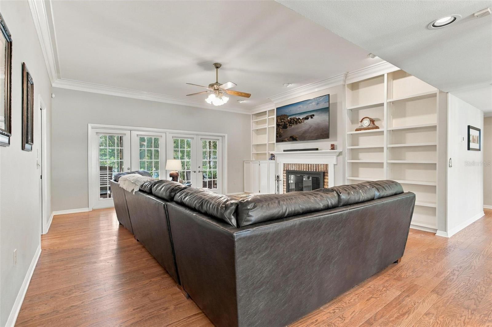 8732 SPRING COURT