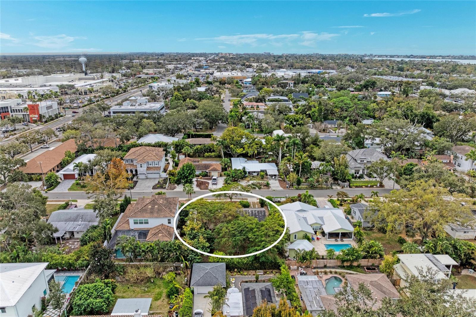 1925 MAGNOLIA STREET