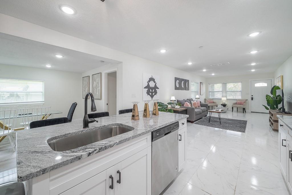 HIGHWAY PARK - Residential Lease