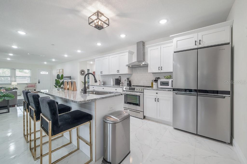 HIGHWAY PARK - Residential Lease