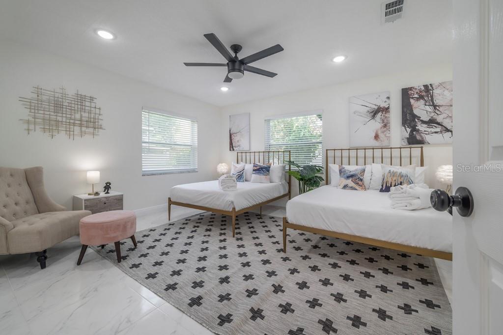 HIGHWAY PARK - Residential Lease