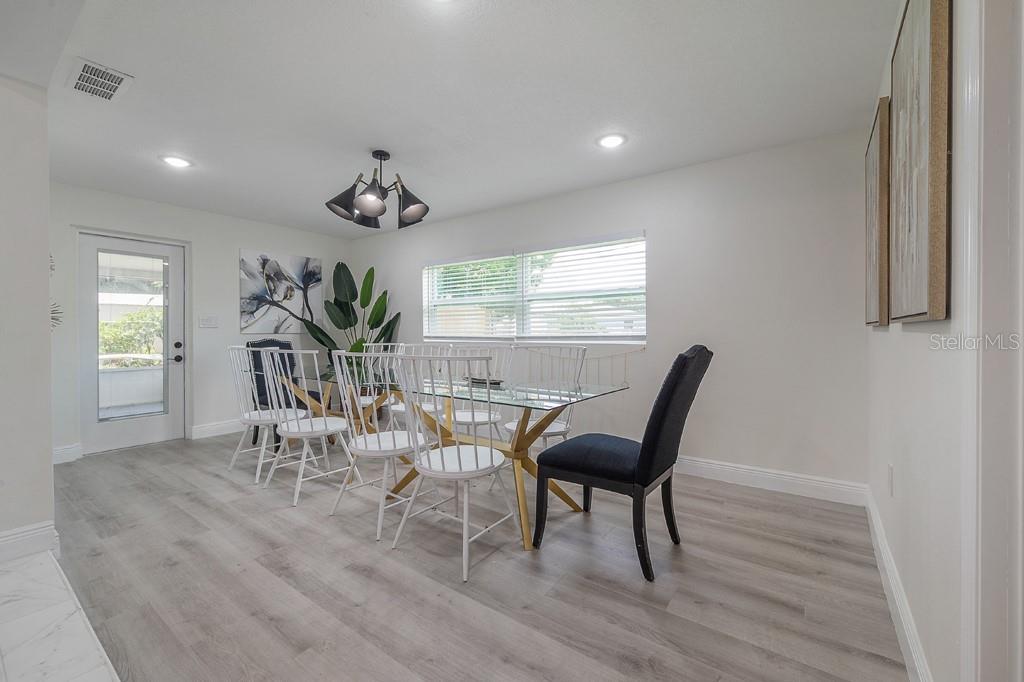 HIGHWAY PARK - Residential Lease