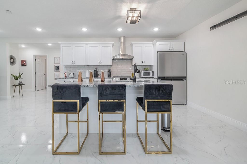 HIGHWAY PARK - Residential Lease