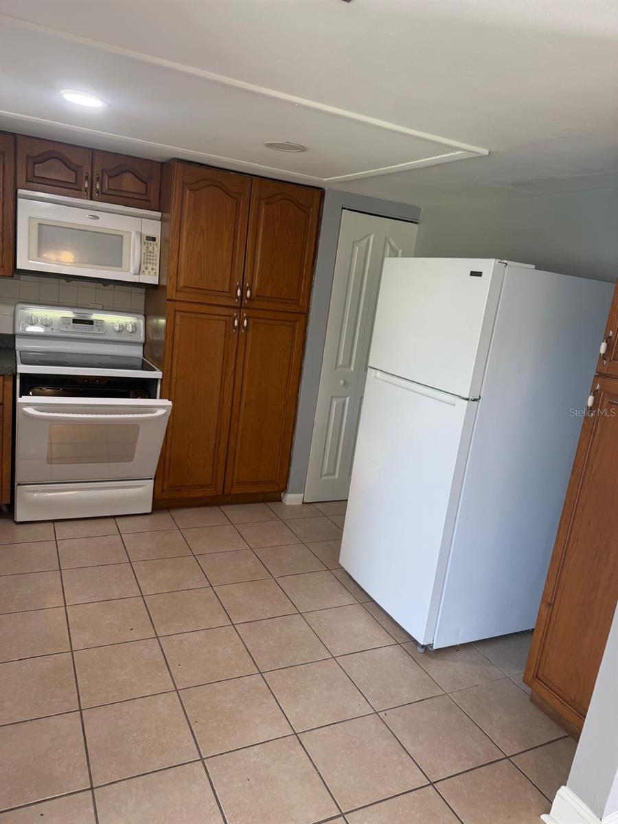 3809 5TH STREET W