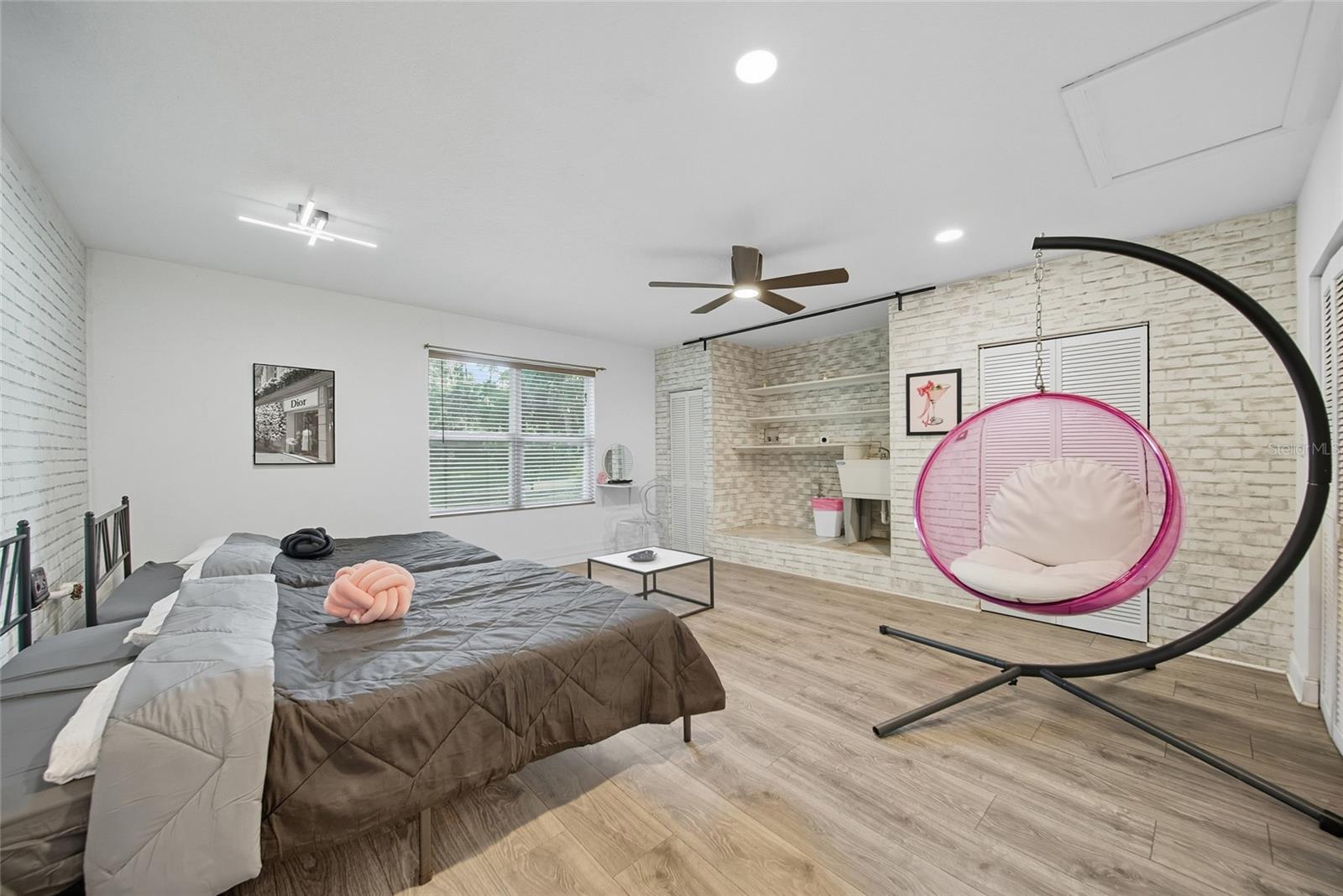 GULF COAST ACRES - Residential