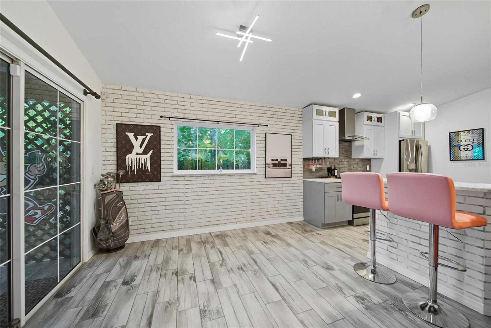 GULF COAST ACRES - Residential