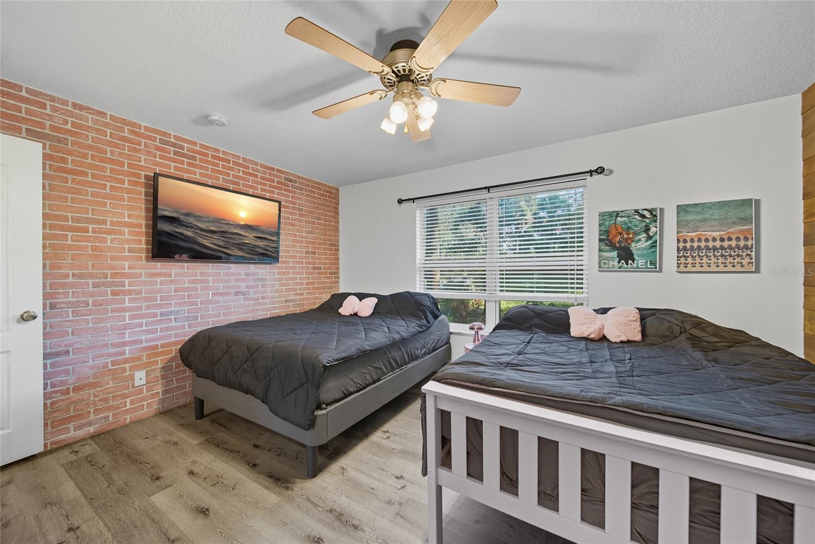 GULF COAST ACRES - Residential