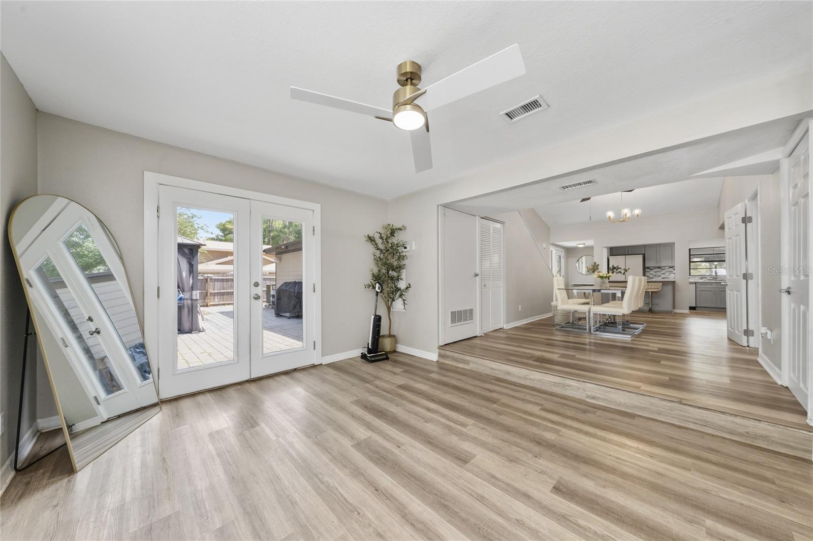 WEST ALTAMONTE HEIGHTS SEC 2 - Residential