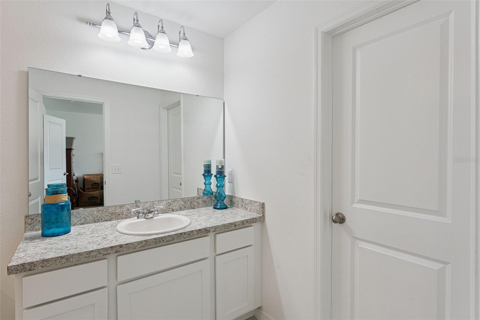 BAY LAKE PRESERVE - Residential