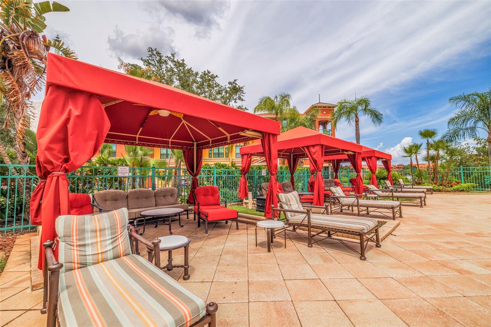 GRAND BELLAGIO AT BAYWATCH CONDO THE - Residential