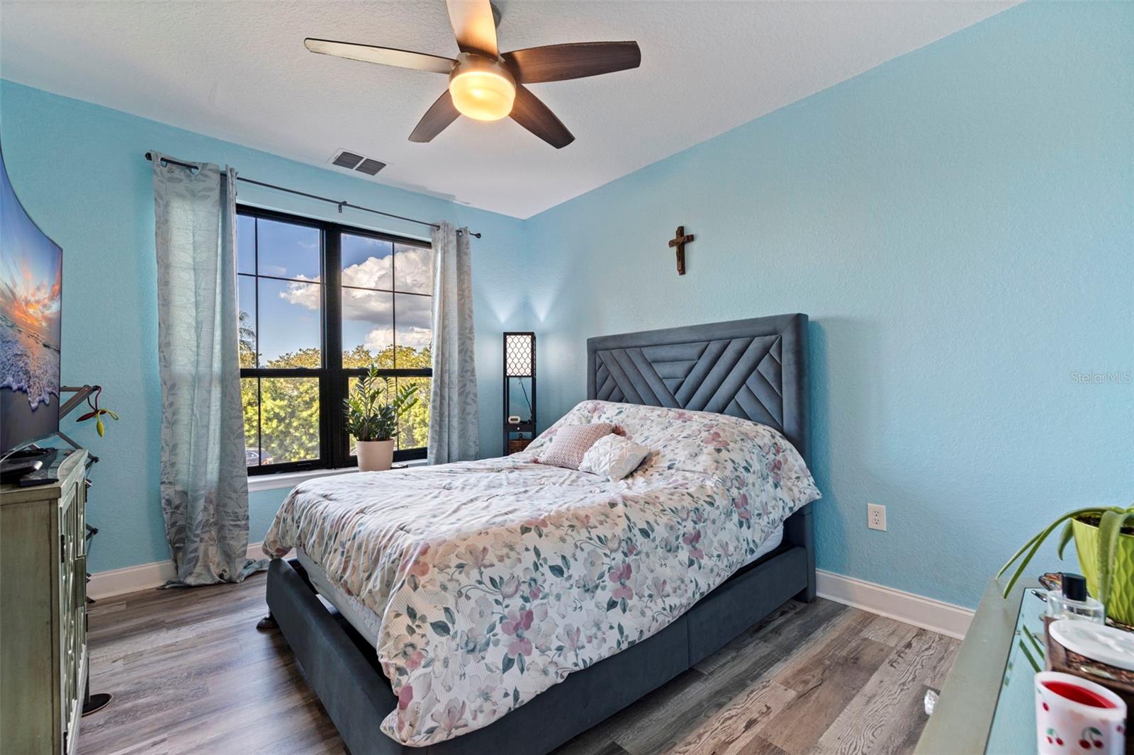 GRAND BELLAGIO AT BAYWATCH CONDO THE - Residential