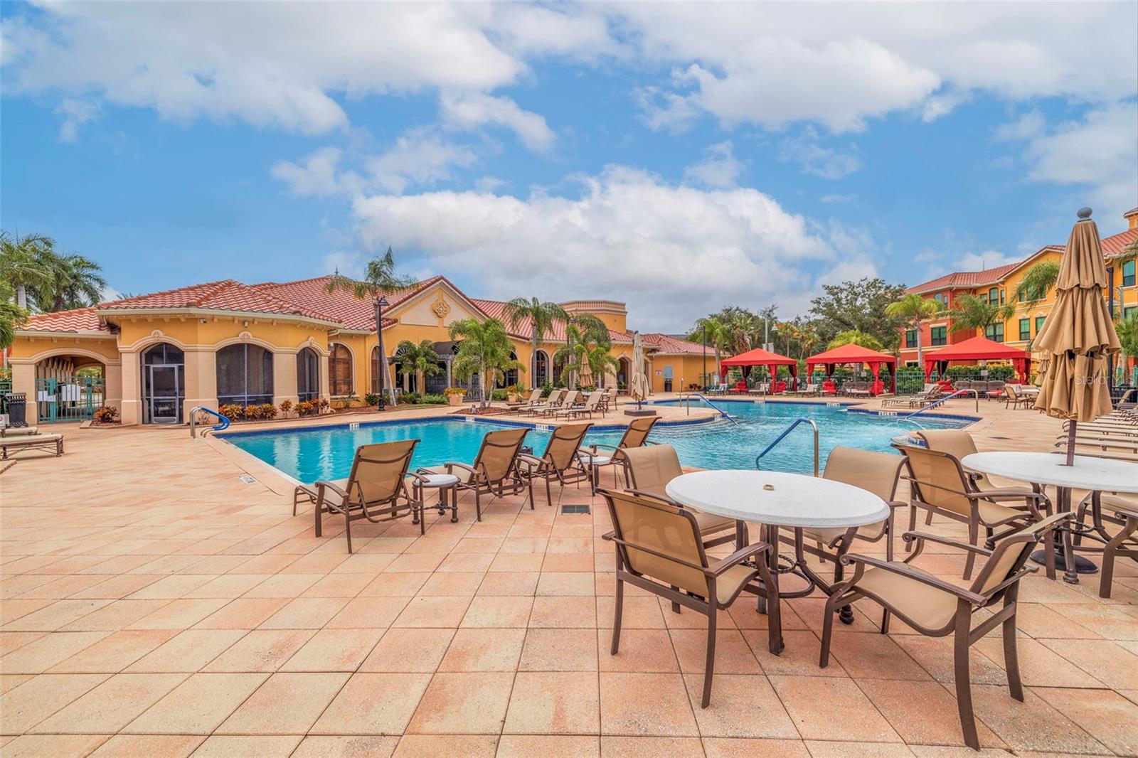 GRAND BELLAGIO AT BAYWATCH CONDO THE - Residential