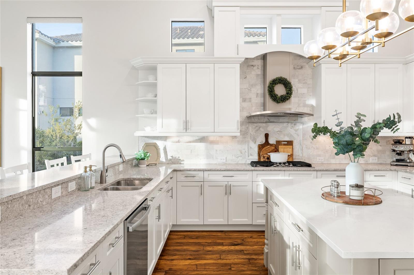 FISHHAWK CHAPMAN CROSSING - Residential