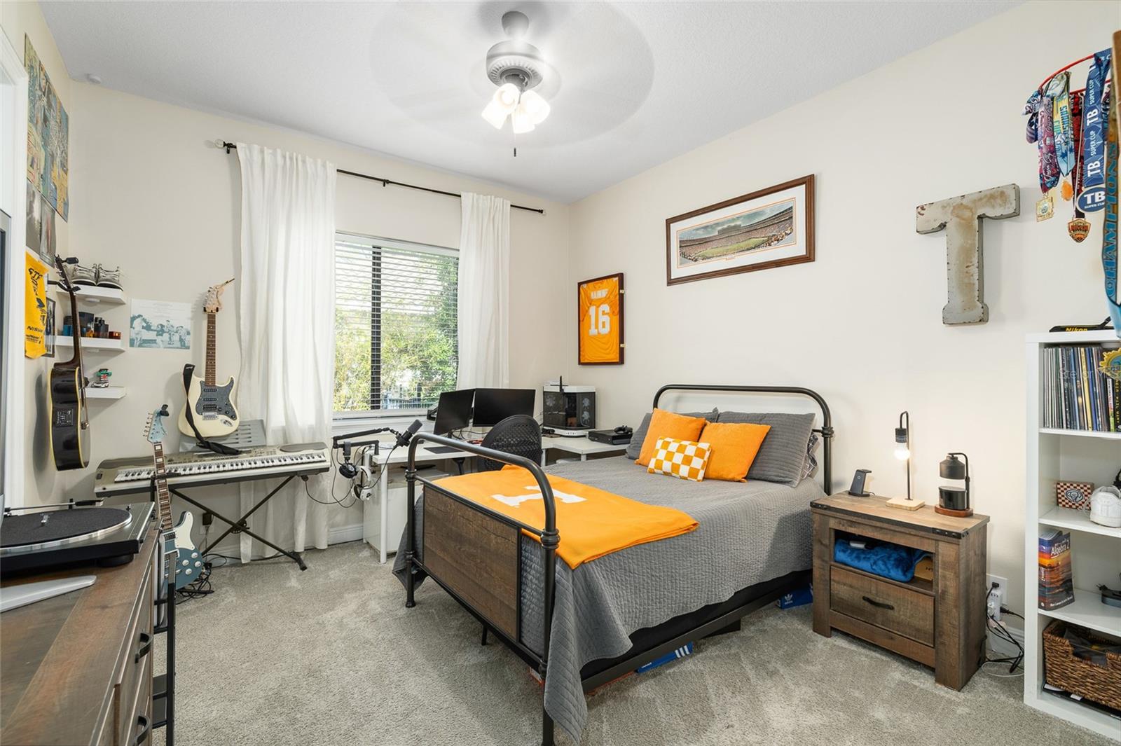 FISHHAWK CHAPMAN CROSSING - Residential