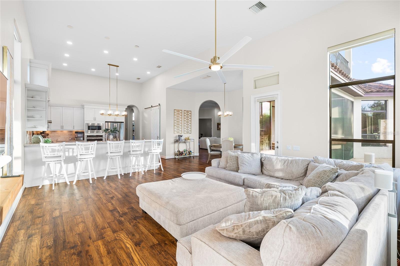 FISHHAWK CHAPMAN CROSSING - Residential