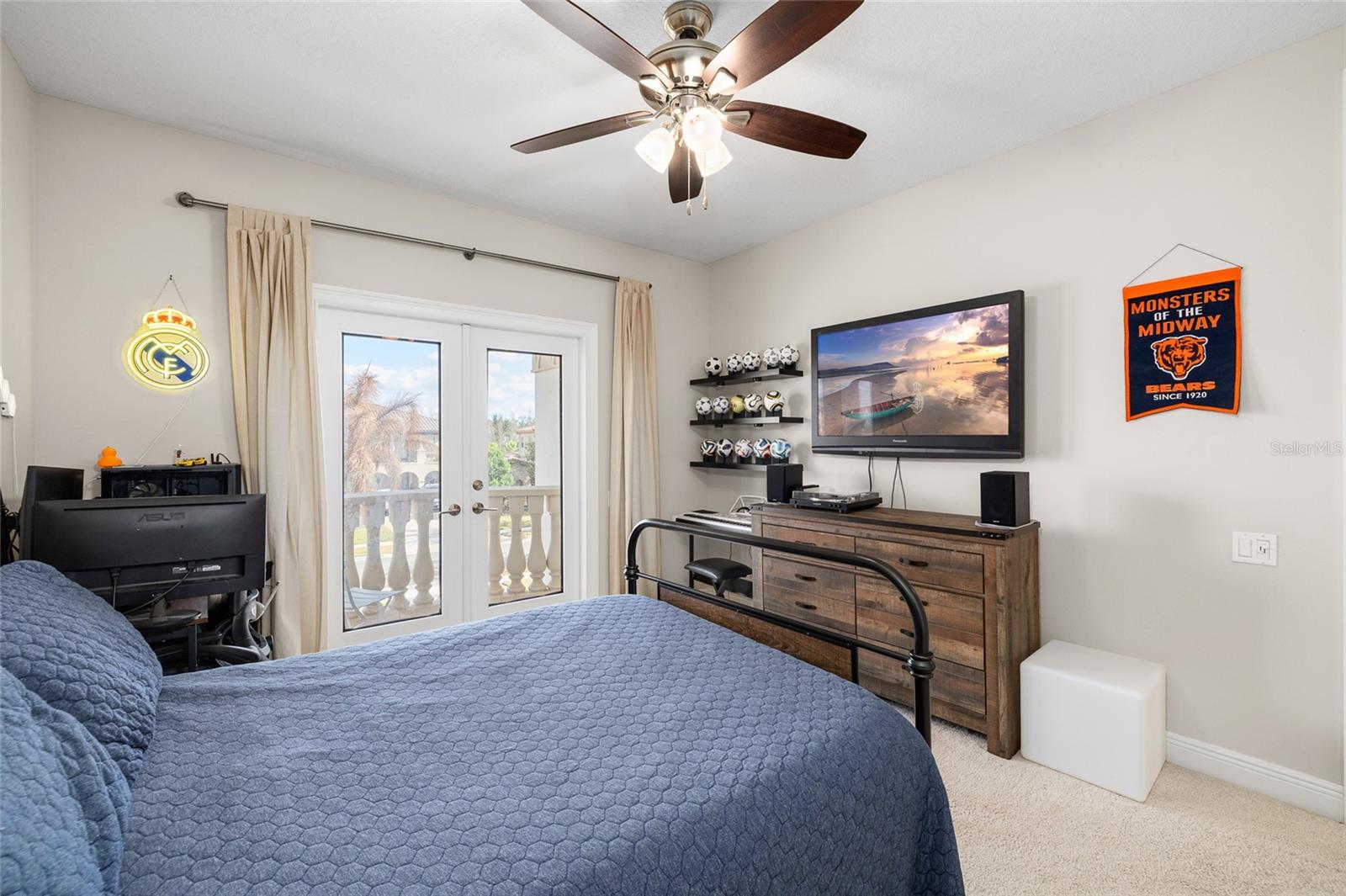 FISHHAWK CHAPMAN CROSSING - Residential