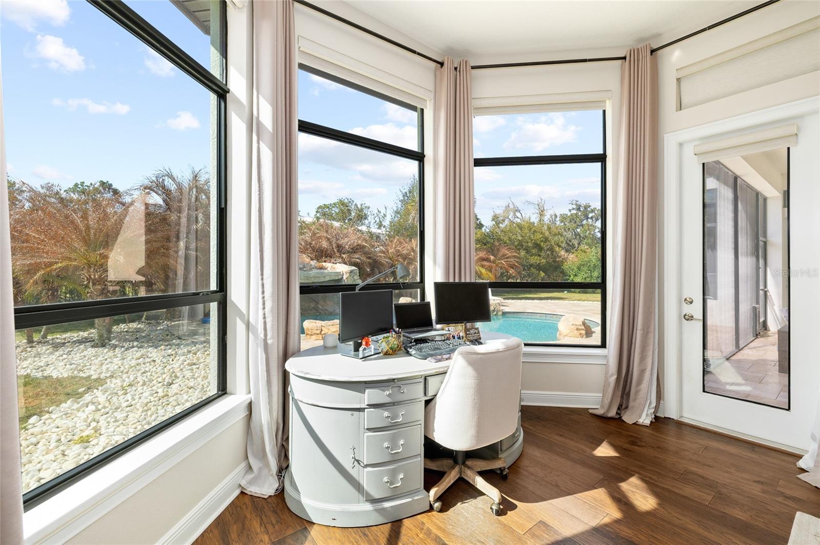 FISHHAWK CHAPMAN CROSSING - Residential