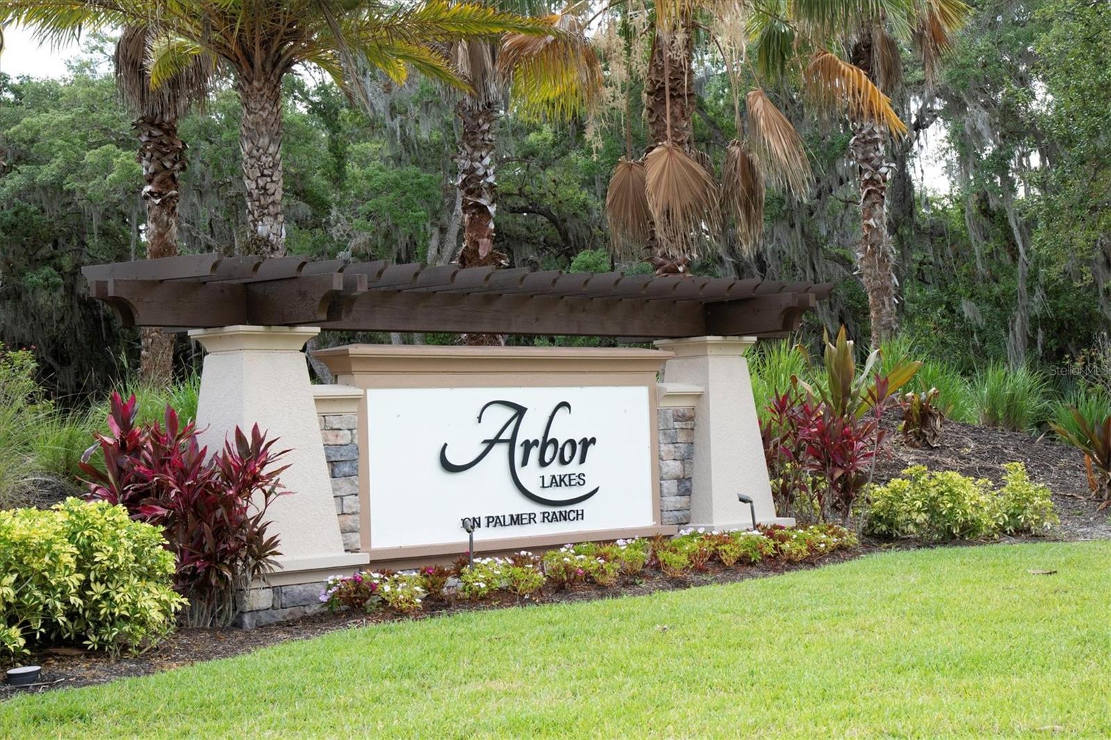ARBOR LAKES ON PALMER RANCH - Residential