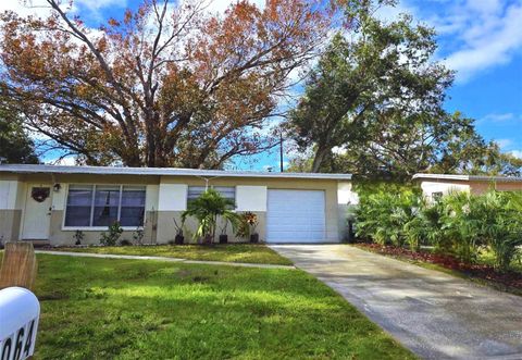 A home in SEMINOLE