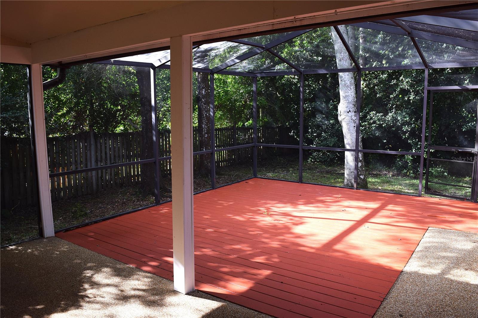 450 CASCADE LANE