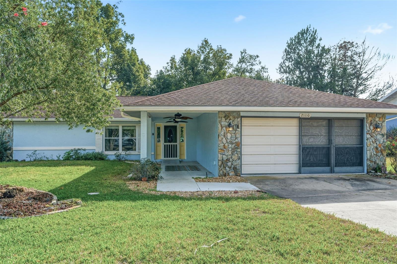 RAINBOW LAKES ESTATE - Residential