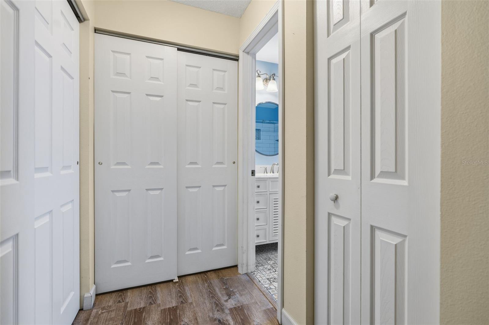 RAINBOW LAKES ESTATE - Residential