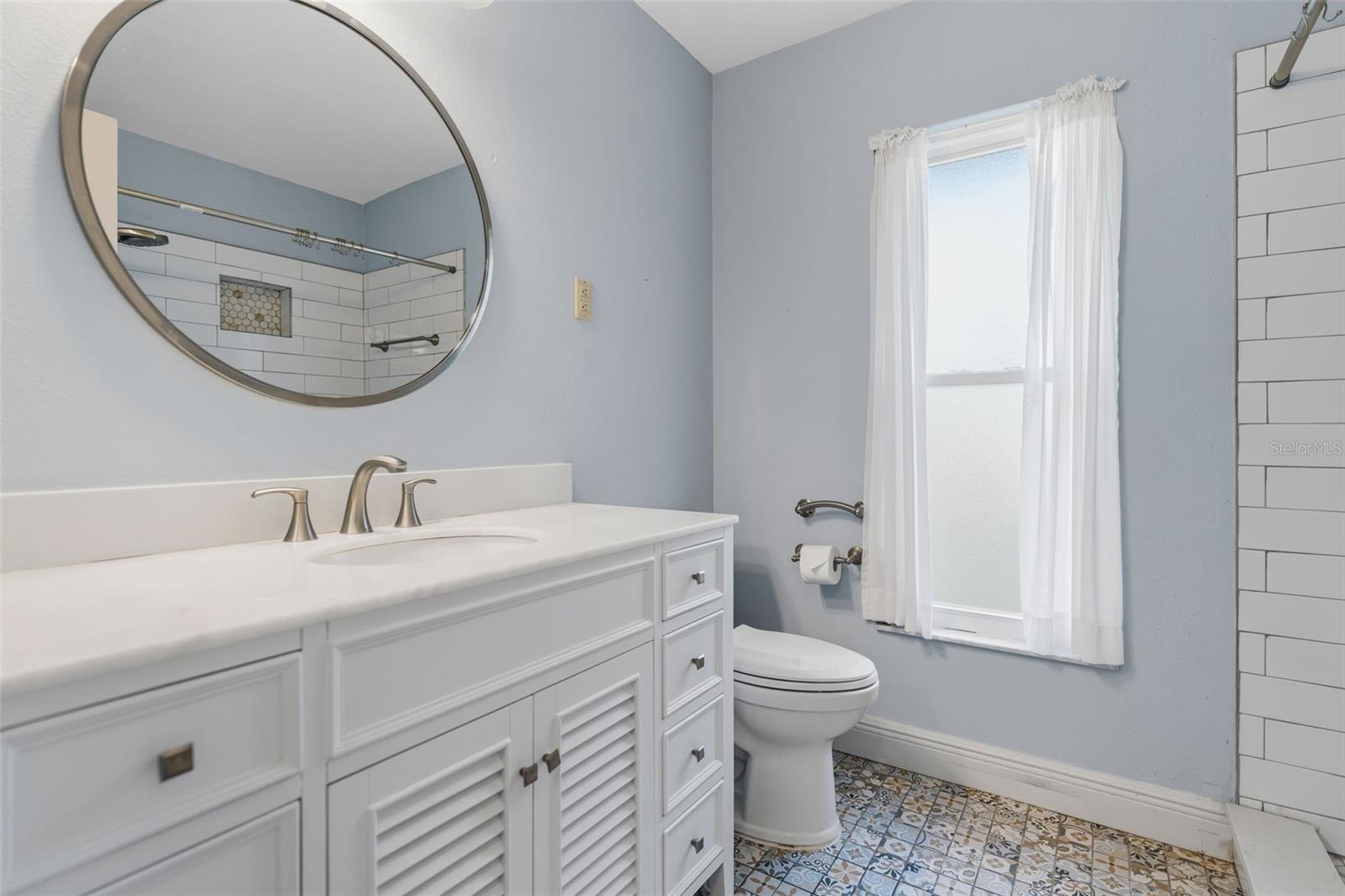 RAINBOW LAKES ESTATE - Residential