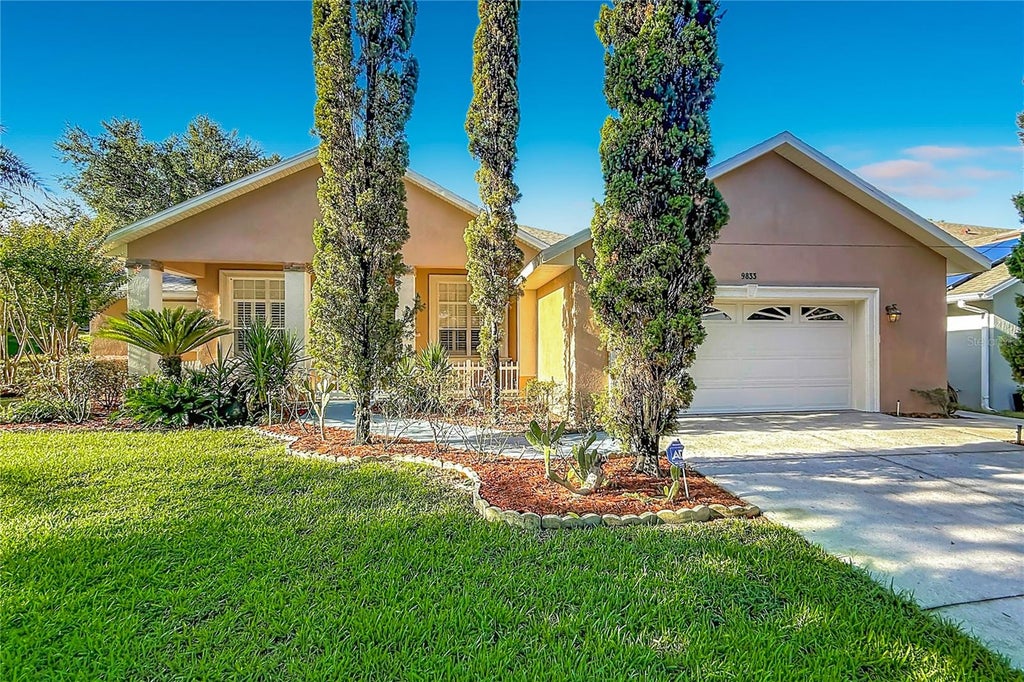 Photo of 9833 Spring Lake Drive, Clermont, FL 34711 (MLS # G5117703)